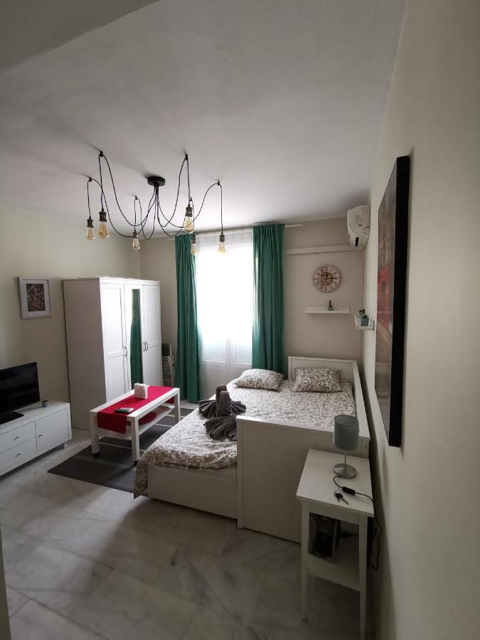 **** Genuar Apartments Malaga Center 外观 照片