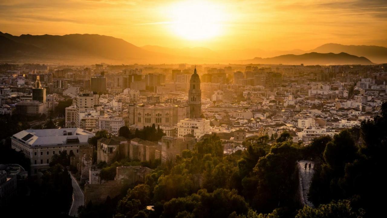**** Genuar Apartments Malaga Center 外观 照片
